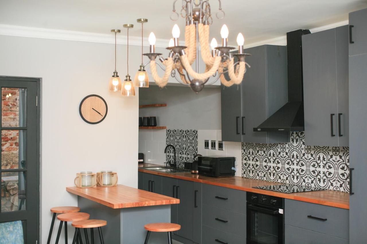 - Bo Kaap- 2 Bedroom Cozy Apartment Cape Town